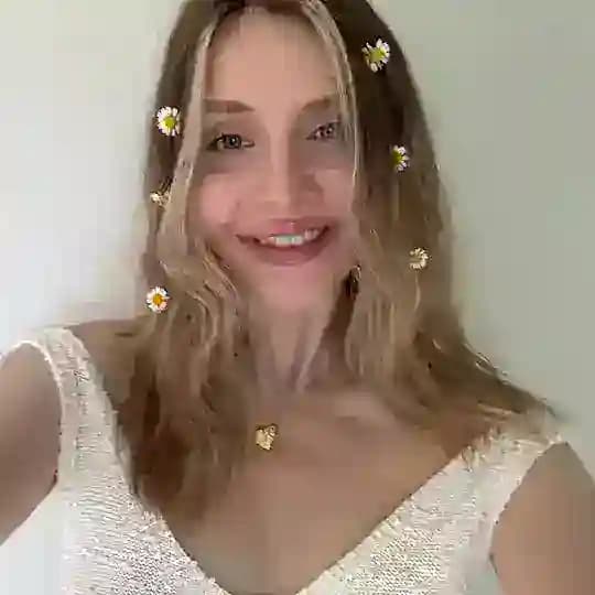 KSENY LAPSHINA