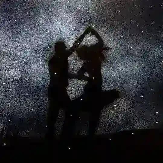 - مجرة وسط السماء 🖤 .