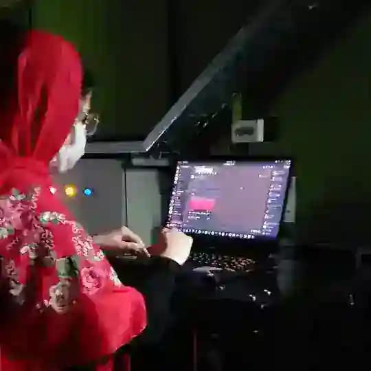 Melanee AI & Physics
