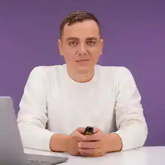 Миша, слушай!