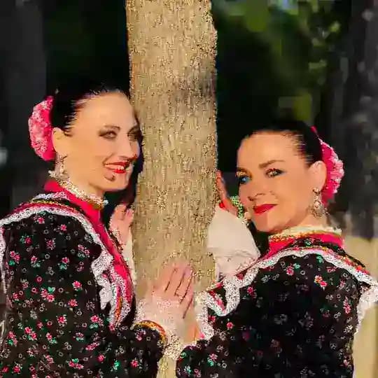 Солистки Государственного Казачьего ансамбля песни и танца «Ставрополье»Дуэт «Молодка-Душа»