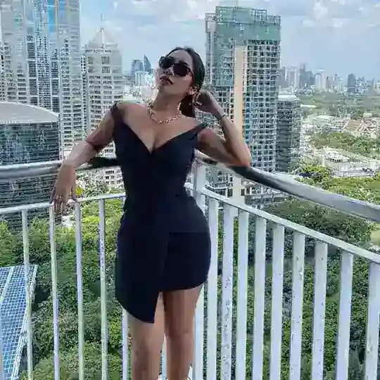 မြန်မာမော်ဒယ် မြန်မာဟုန်းမိတ် မြန်မာဟုမ်းမိတ် ဟုမ်းမိတ်