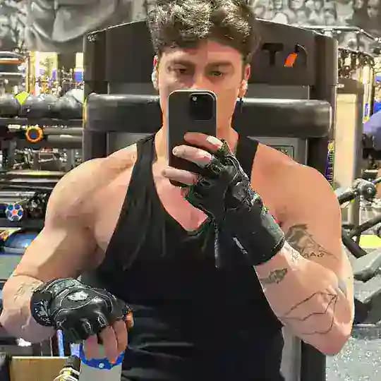 СЕРГЕЙ НАУМОВ