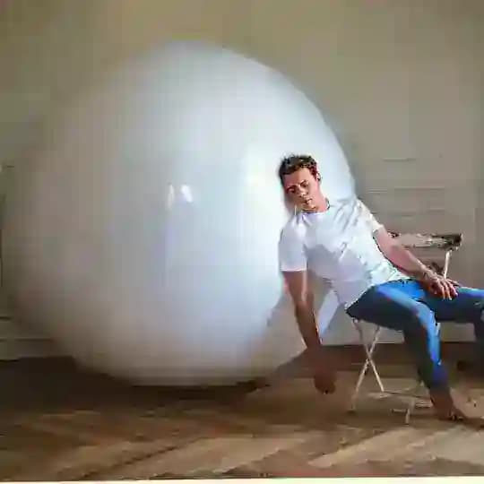 НЕ Джонатан Андерсон