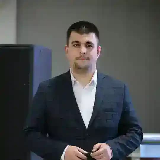 Неустроев. О работе и не только