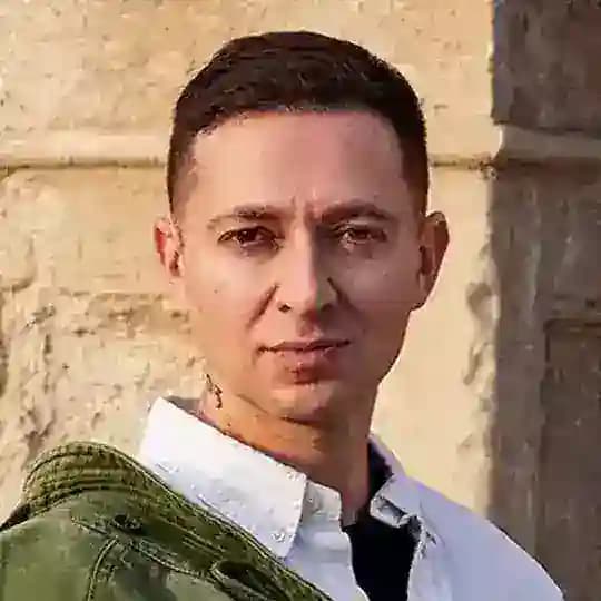 Oxxxymiron