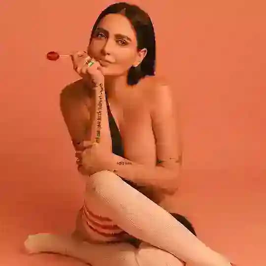 Celia Lora Privado