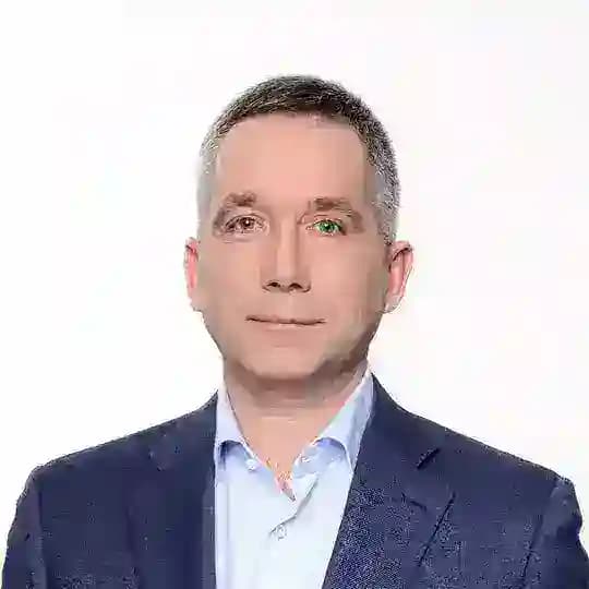 Олег Леонов