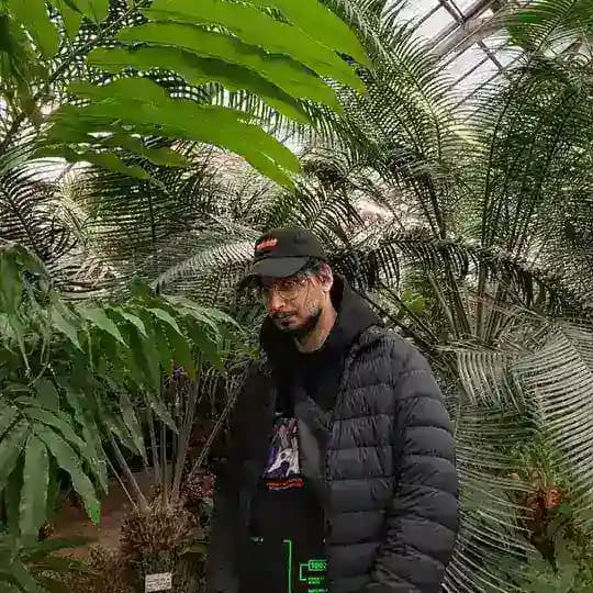 ПЯТИБРАТОВ