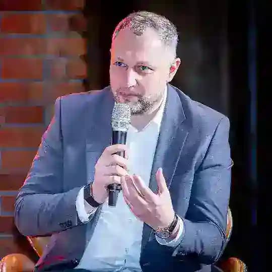 Илья Уманский