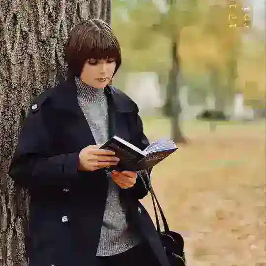 Своя среди страниц