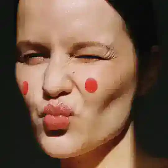 это та Фомичева