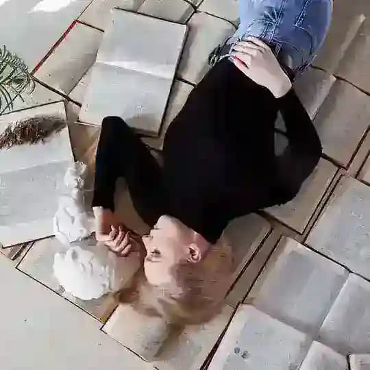 Фонарёва освещает