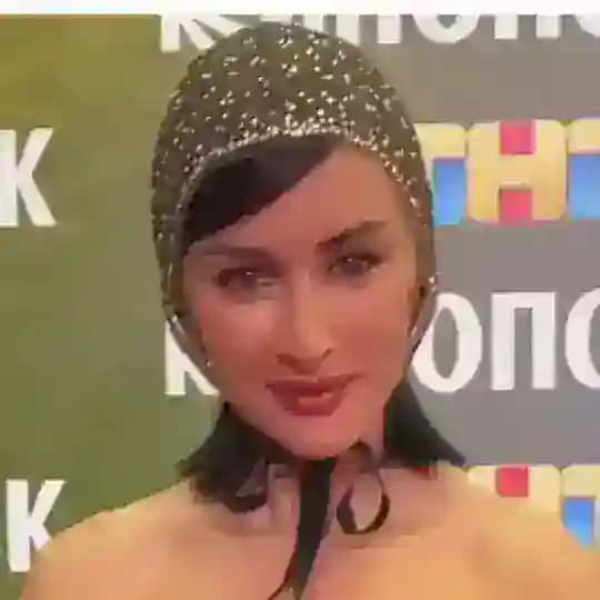 Светский чепчик