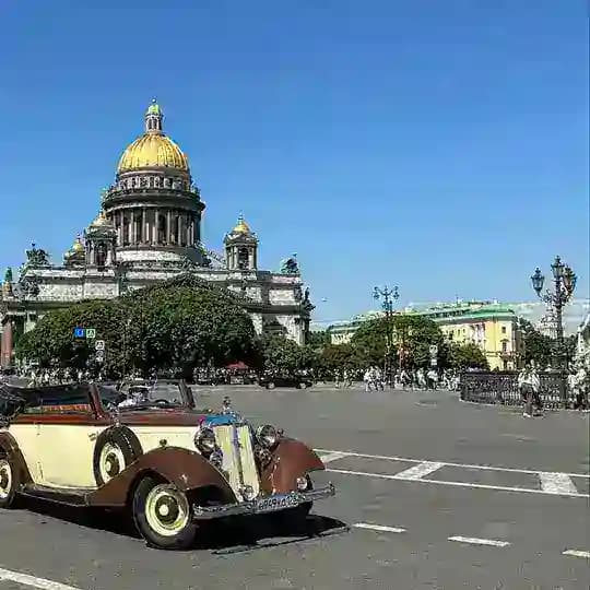 Дотошный турист в Петербурге