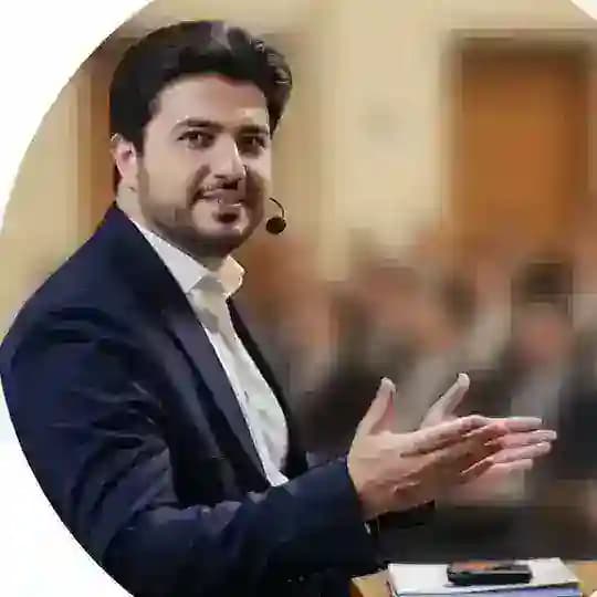وکلای هوشمند‌/دکتر حکیمی