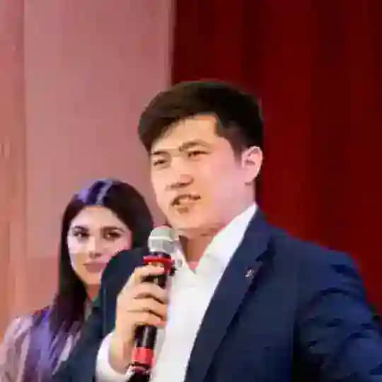 Виталий Бадмаев