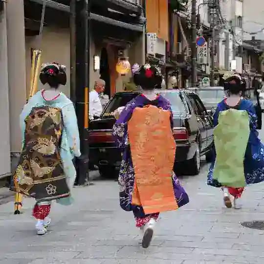 э к с к у р с и р о в а н и е