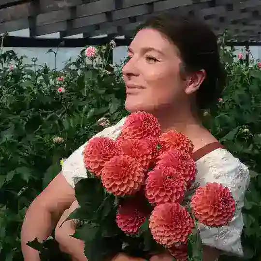 ЮЛИНА ФЕРМА