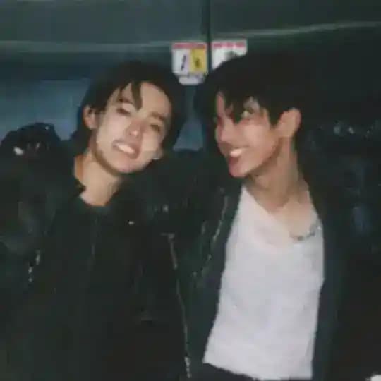 AHNCEOM. sfs sfs SFS