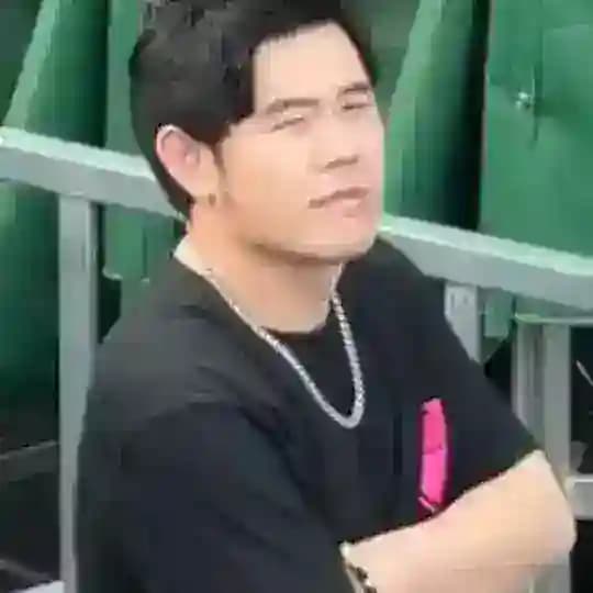 糾董與他的快樂小夥伴