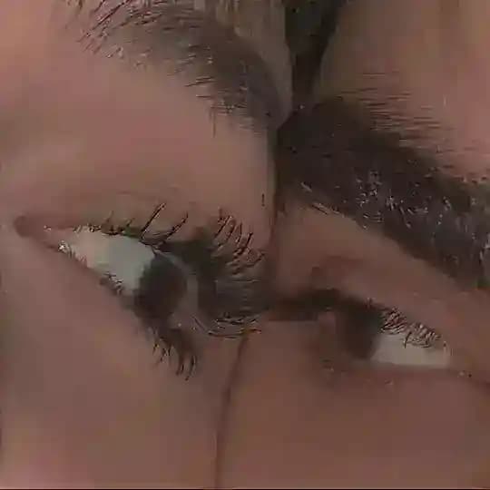 عَــيناههـُ )"♥️