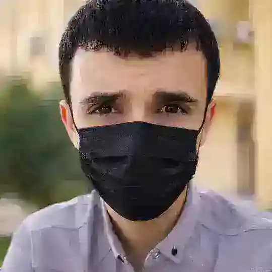 الأستاذ أنور أبو عروة