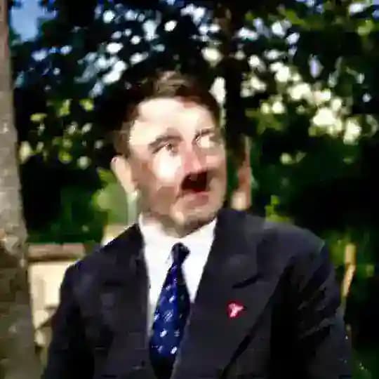 Adolf Hitler Photos & Footage ©