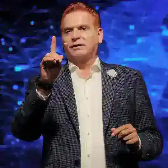 ADRIAN AMADO