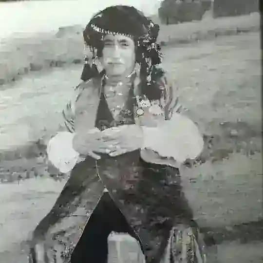 تیره بزرگ الهیارخانی [ئەلایخانی] ایل غیور سنجابی