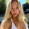 Alexis Ren