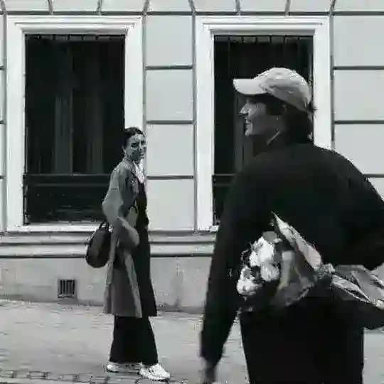 اغنيـلكَ.