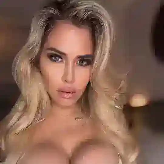 Caitlin Bell