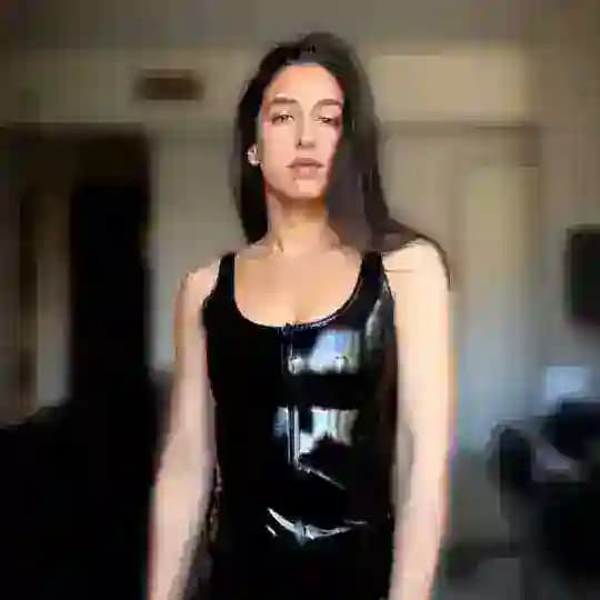 שליטה טוטאלית Miss Domina Sol