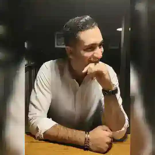 زبان | پرهام سعدی