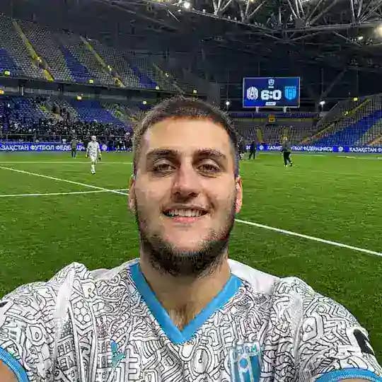 Эдгариньо лайв💙❤️