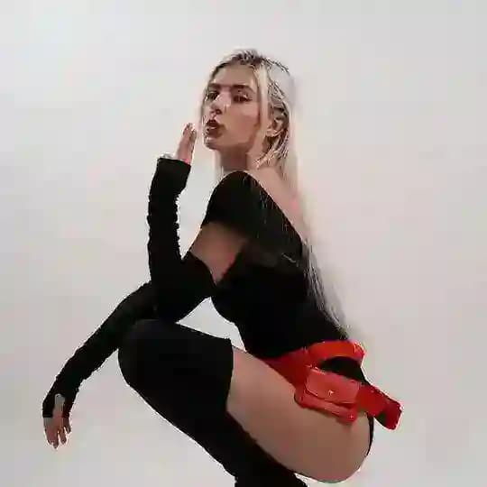 Eva Elfie