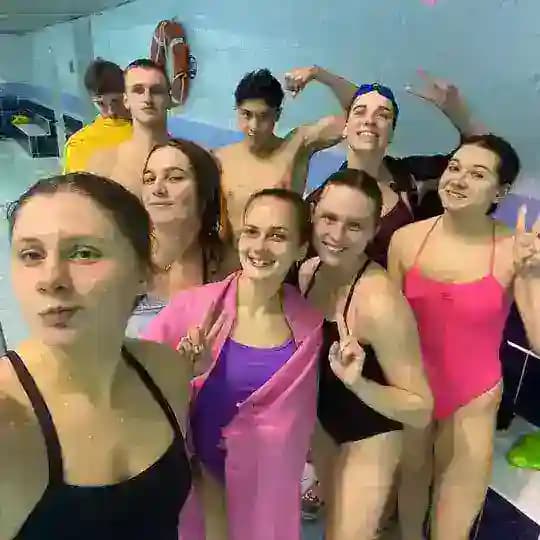 FEFU swim dream team