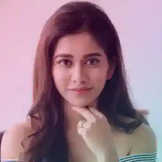 𝐈𝐧𝐝𝐢𝐚 ᴹᵒᵛ 𝐢𝐞𝐬¹ Profile