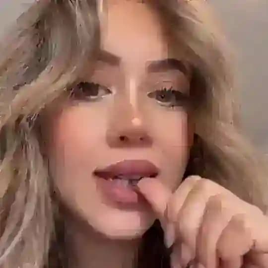 📩 (1)NOUVEAU Message de Juliette Profile