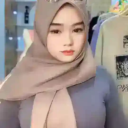 OLDER SISTER