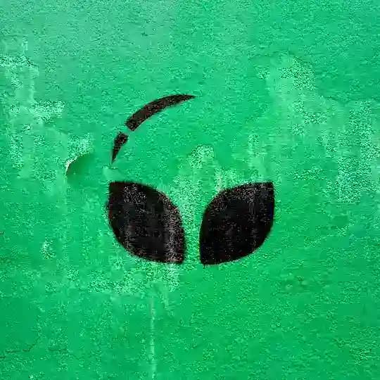 КОСМОНАВТЫ ТУТ