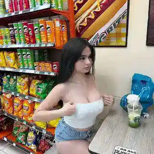 สายสี้ Profile