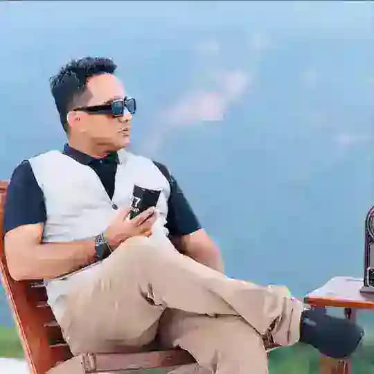 Ko Myo Min ငွေတုရောင်းဝယ်ရေလုပ်ငန်း🇲🇲