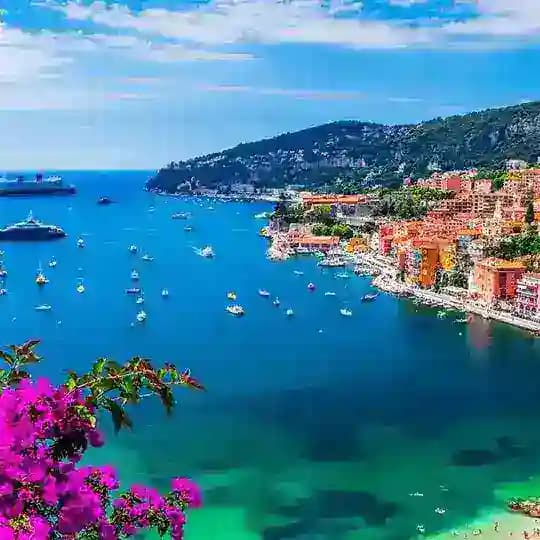 Lazur Real Estate 🇲🇫🇬🇧🇺🇦 Profile