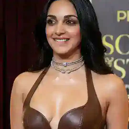 Kiara Advani is ❤️𓇻