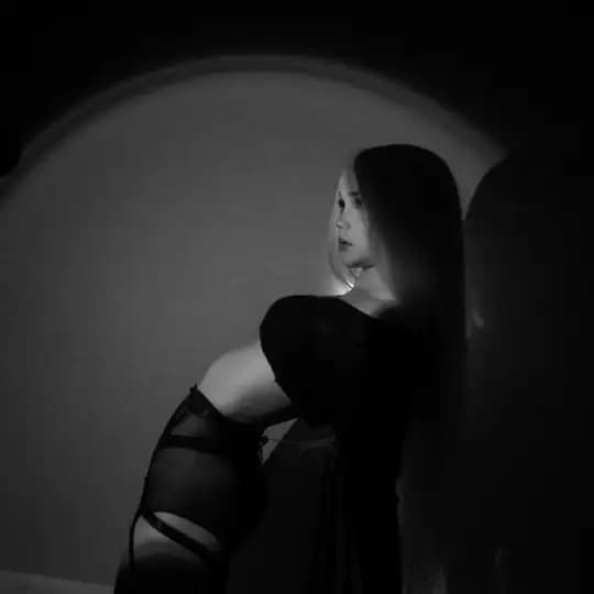 Luna After Dark ๐