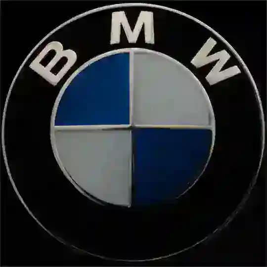 BMW MASHINA RASMLARI