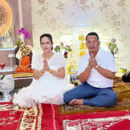 ម៉ាដាមលីន បេប៊ីសប Profile