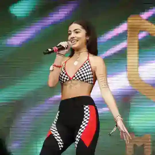 Malu Trevejo 🦋🎤